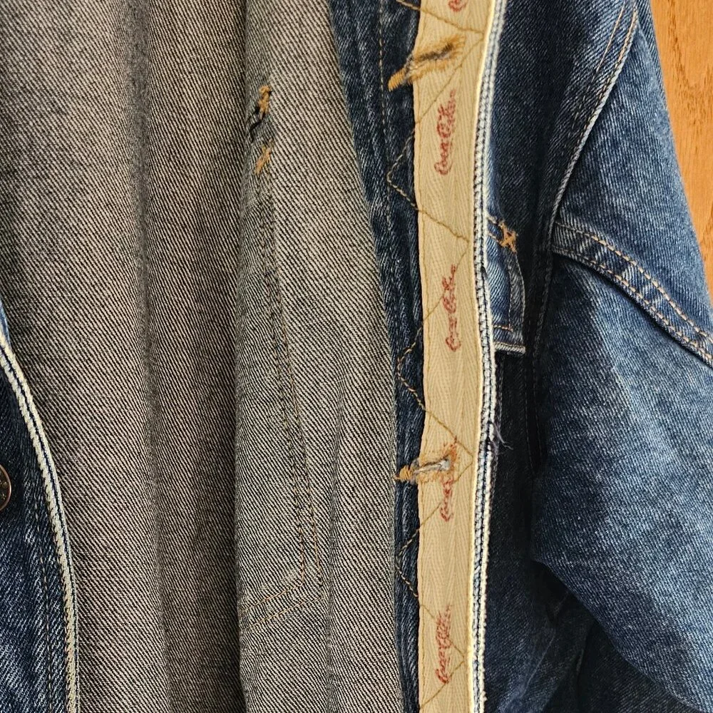 Coca-Cola Denim Trucker Jacket With Logo Buttons & Branding Vintage Size L - Picture 3 of 5